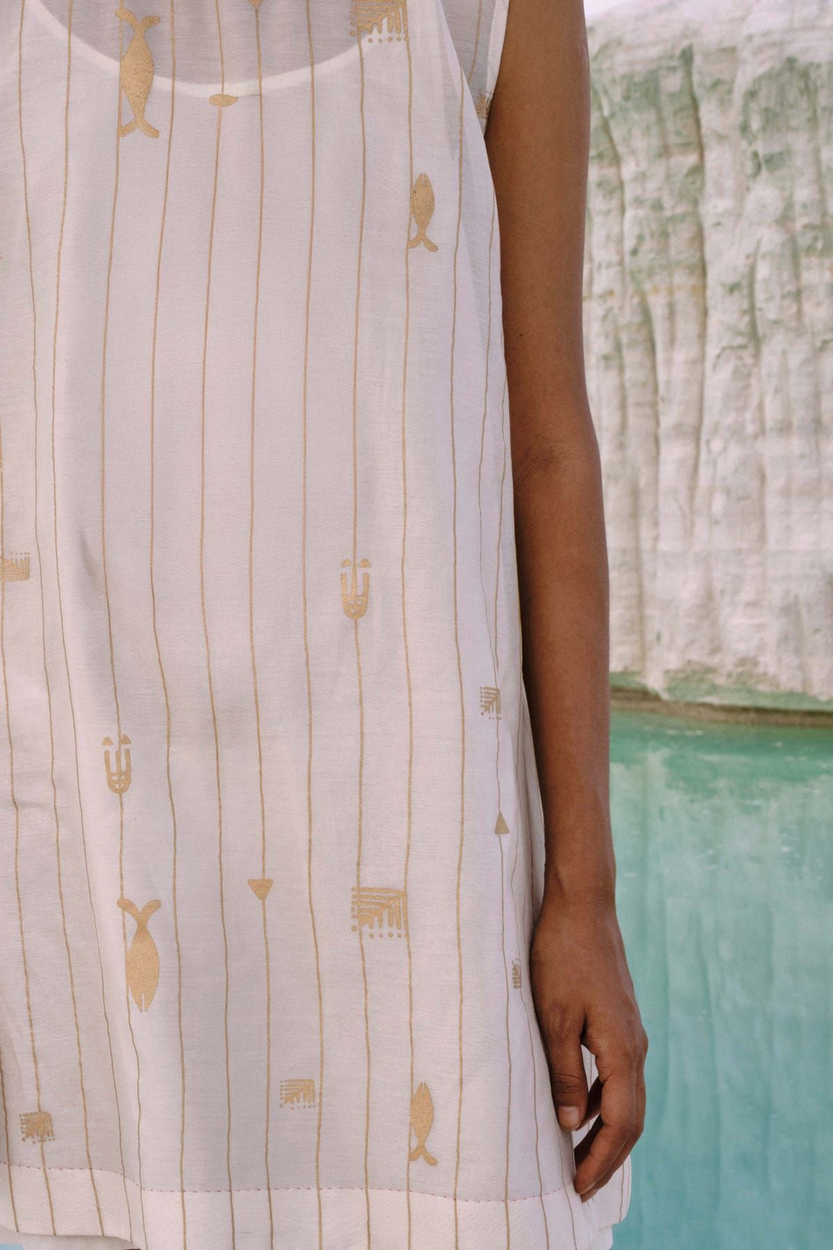 Eira Shift Dress - image 5