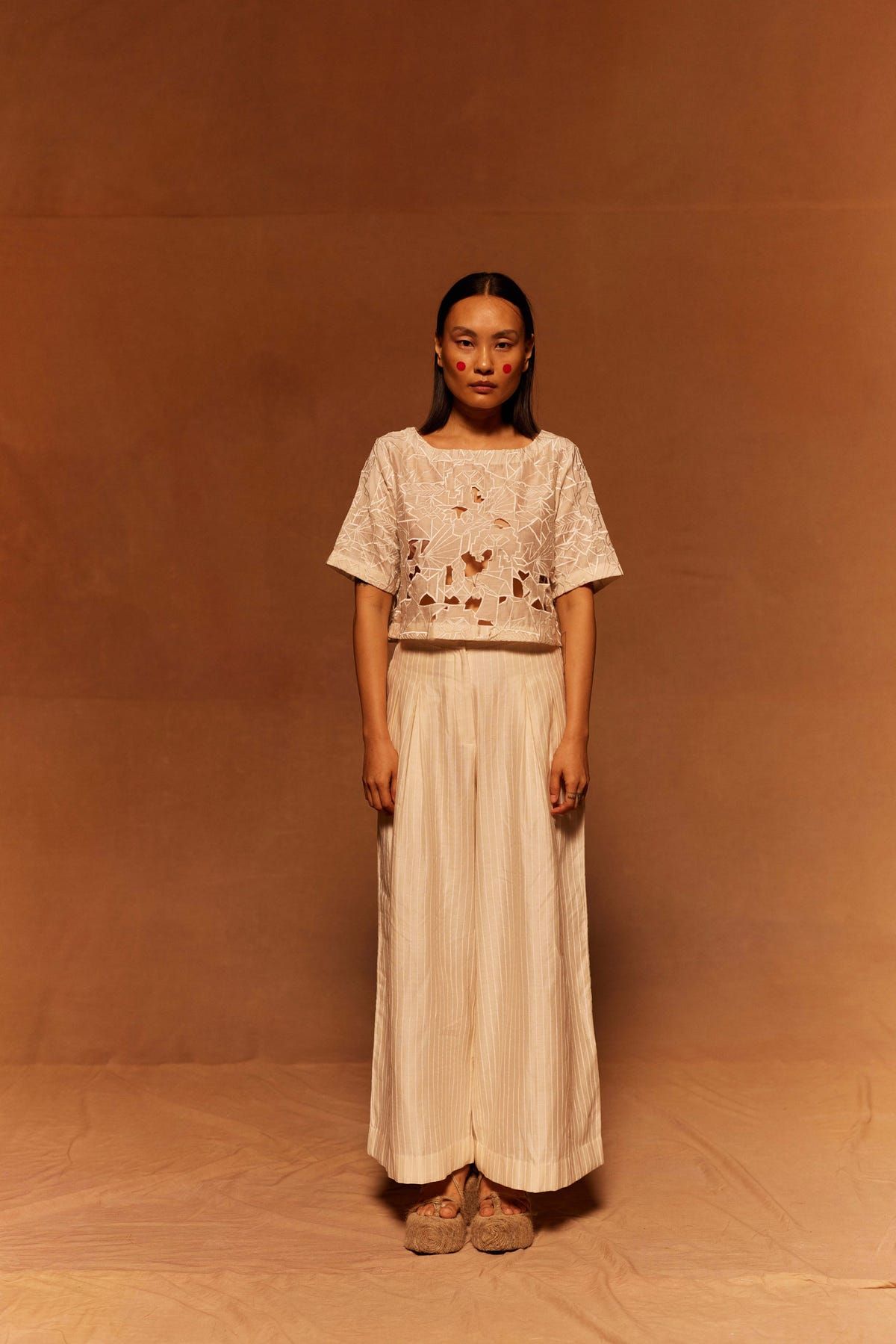 Avame Cut Work Top - image 5