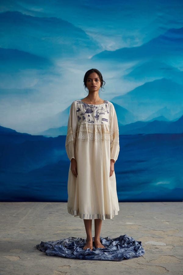 Ahmev — Ambretta Square Sleeve Dress