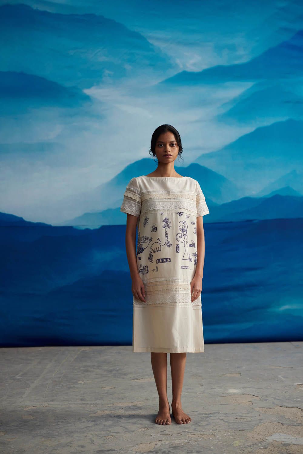 Camellia Shift dress - image 1