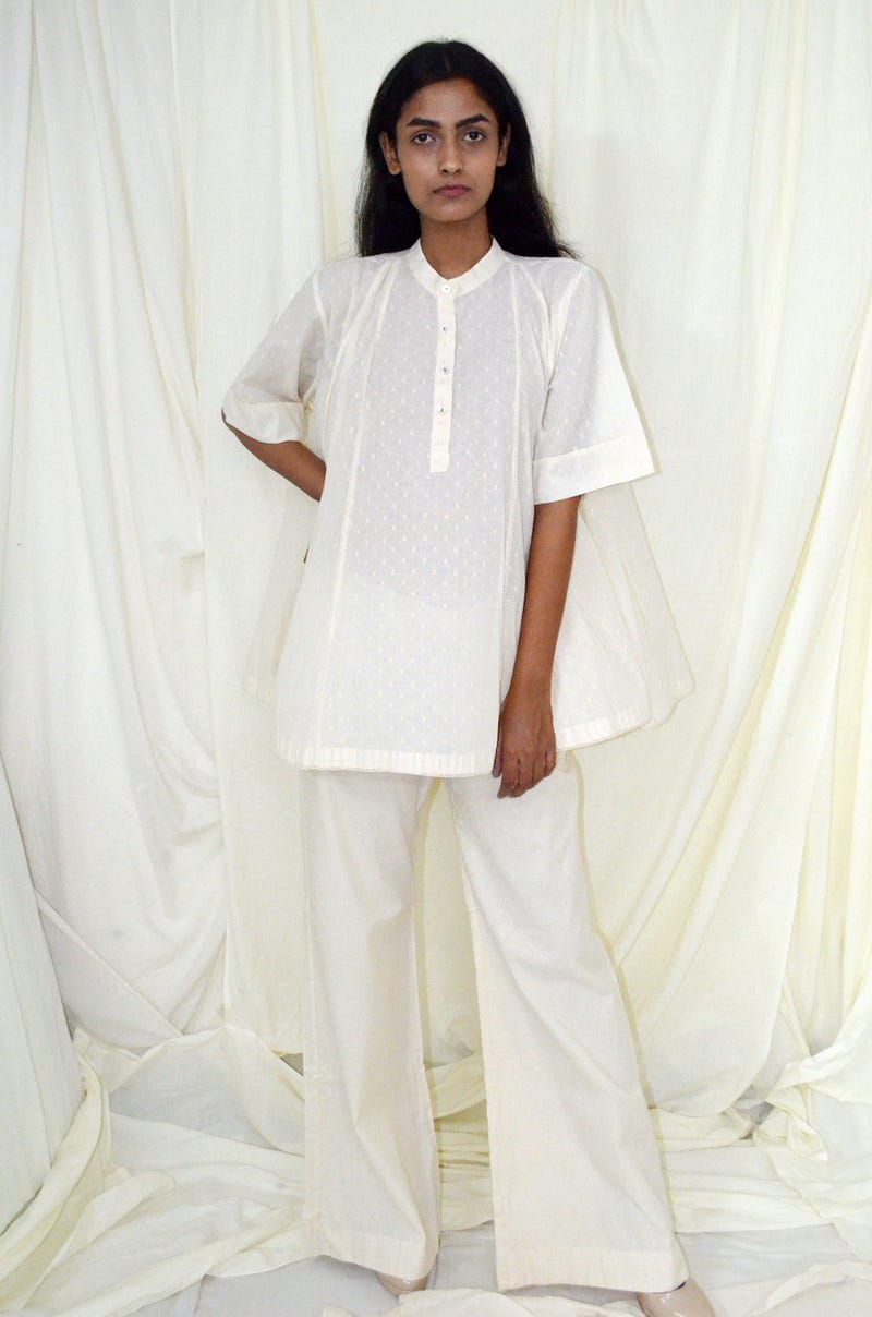 Gold Dot Panel Top With Sleeve