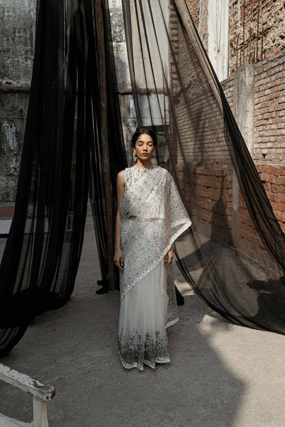 Calla Organza Saree - image 4