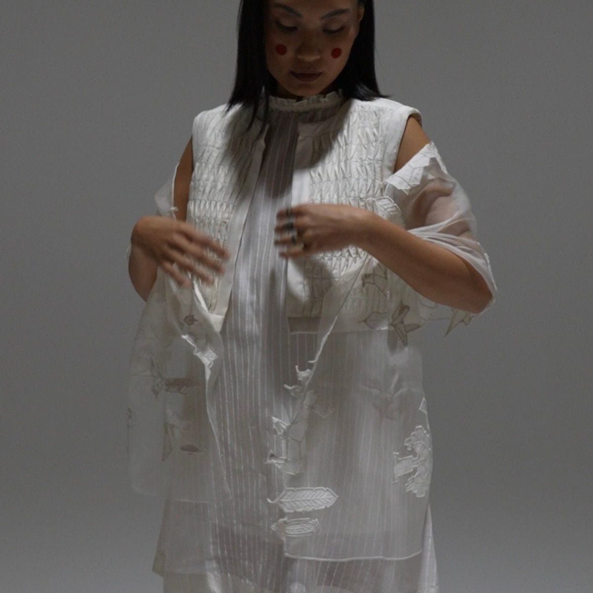 Hangasumi Applique Scarf - image 3