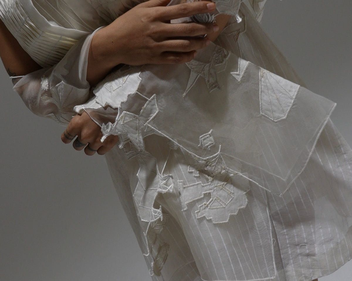 Hangasumi Applique Scarf - image 4