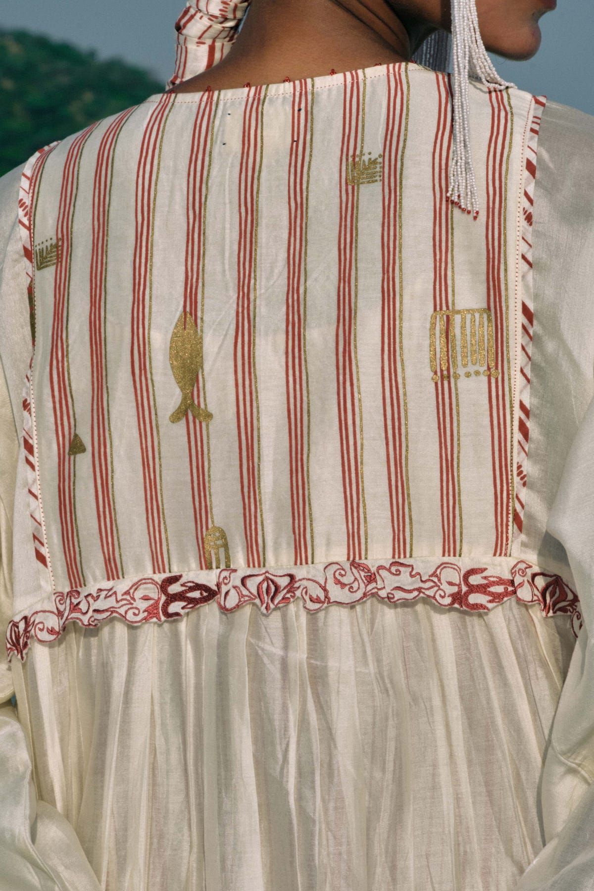 Su Mon Square Sleeve Dress - image 2