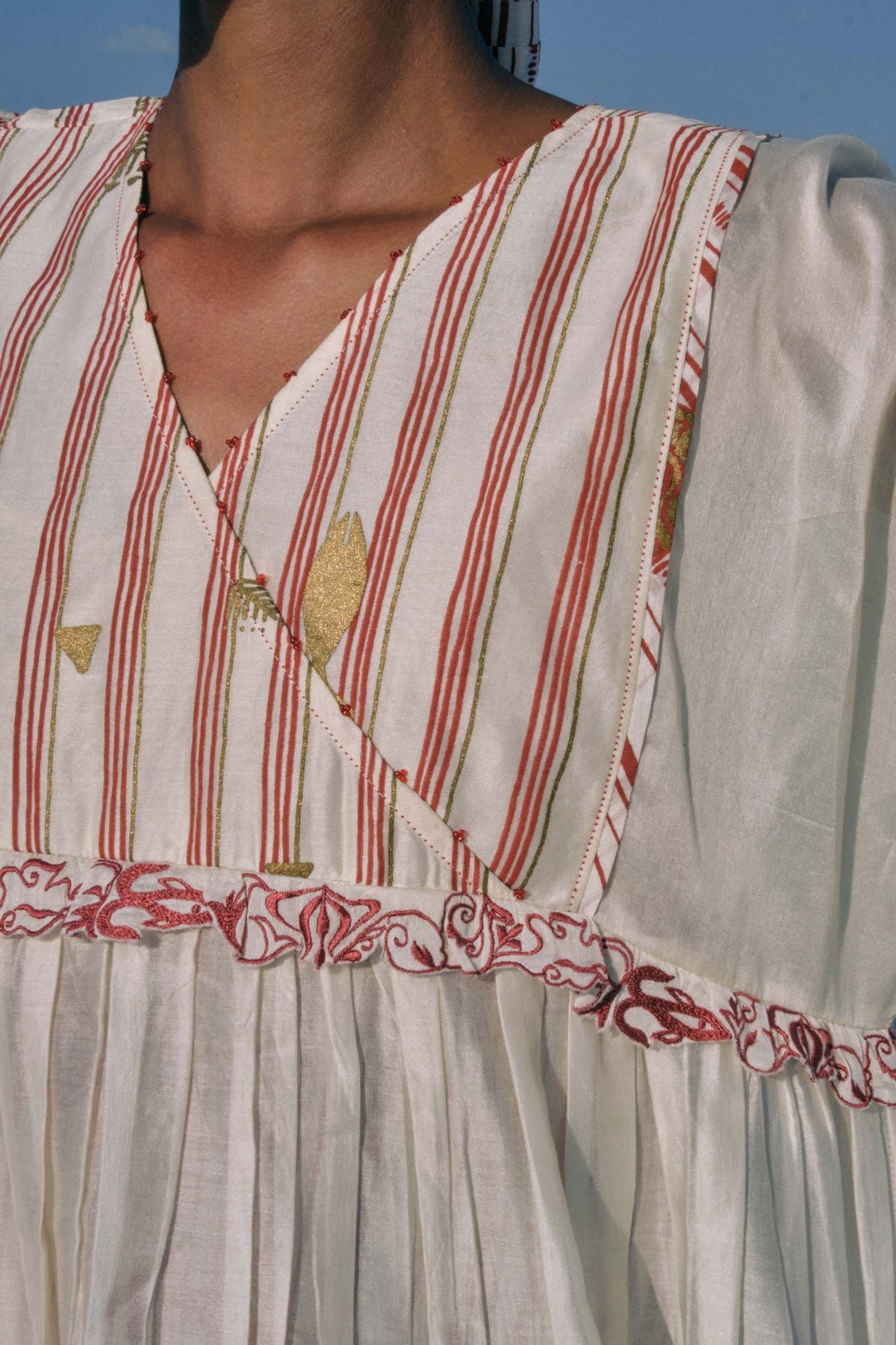 Su Mon Square Sleeve Dress - image 4