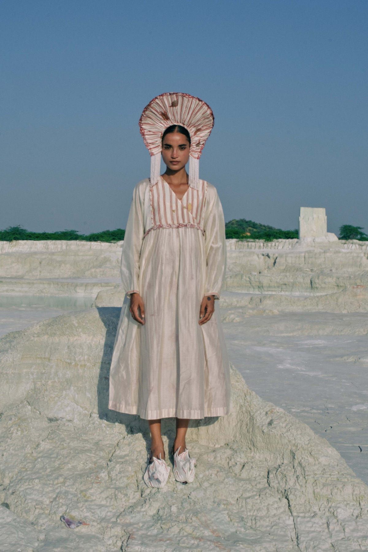 Su Mon Square Sleeve Dress - image 7