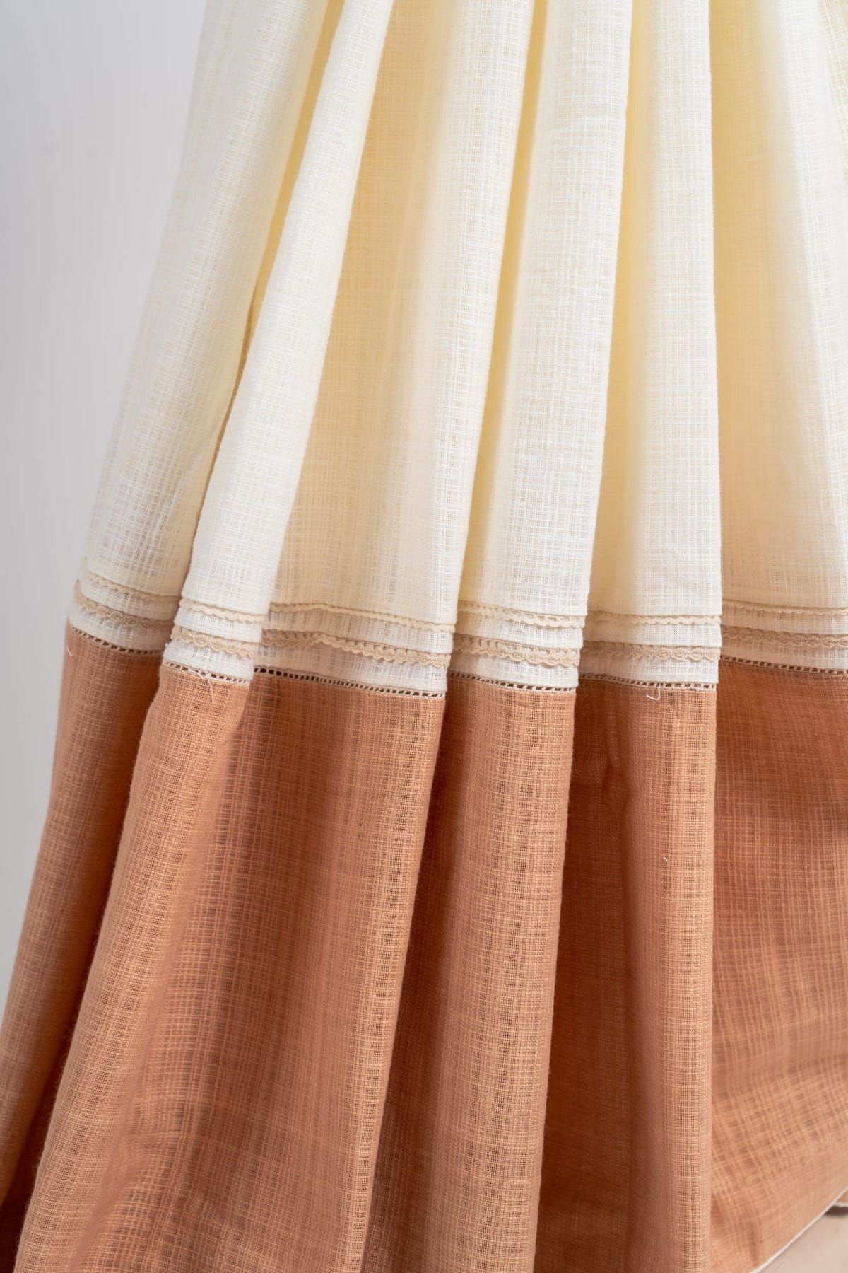 2 Tone Saree - image 5