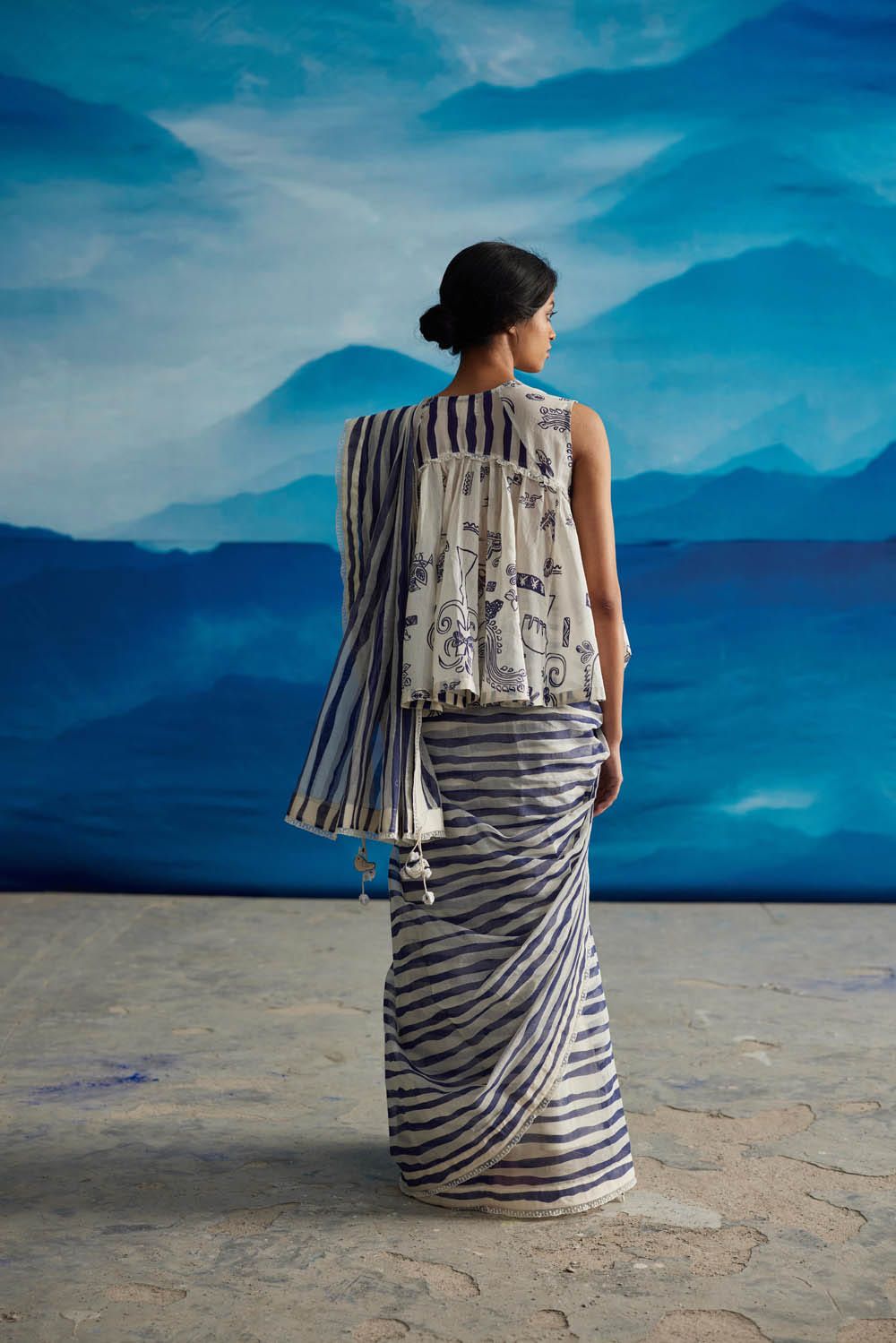 Willow Chanderi Stripe Saree With Peticot - image 9