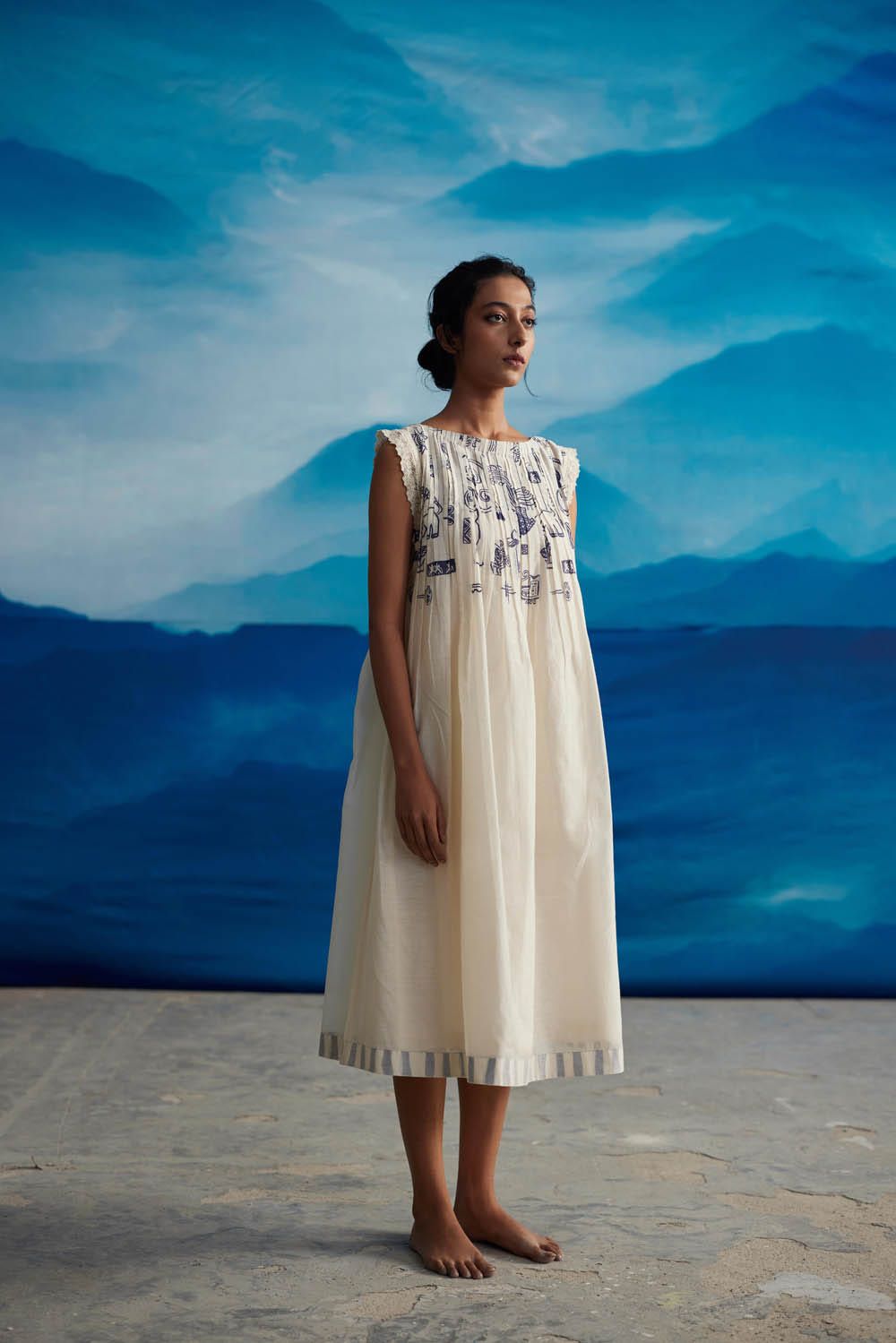 Mignon Pleated Neck Dress - image 3