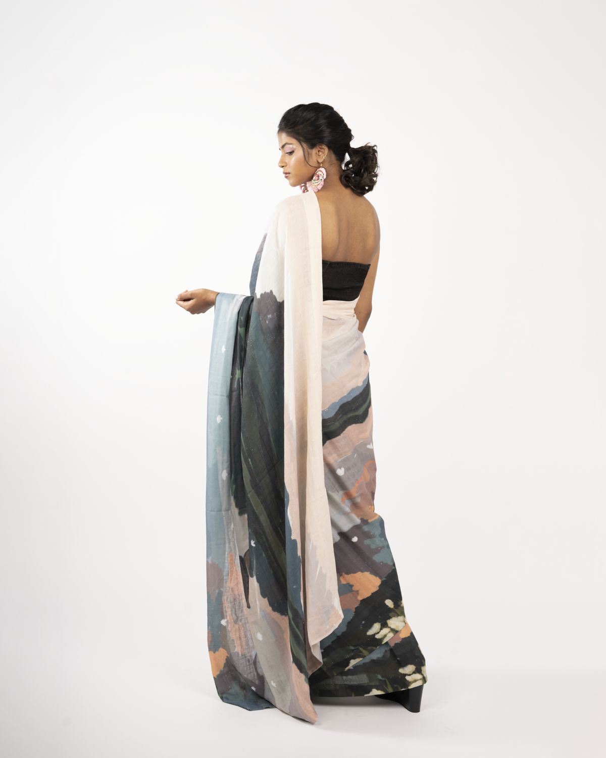 Boat Land Saree - image 4