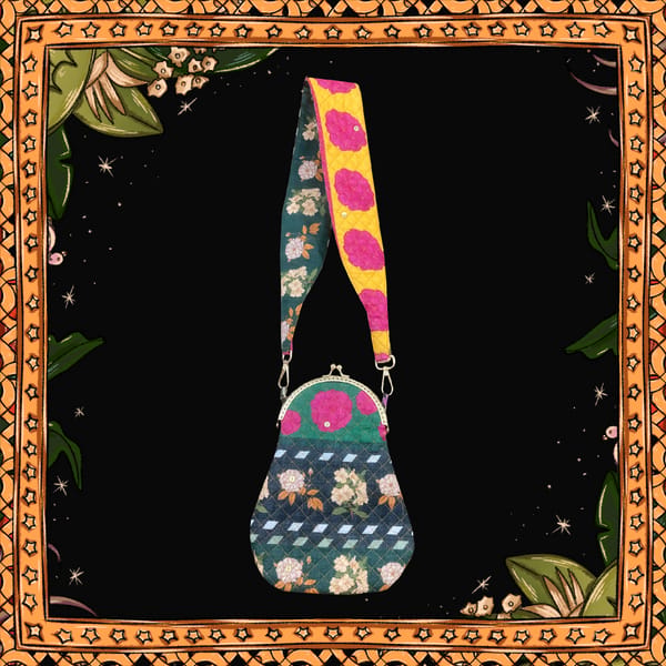 AISHR The Store — Paparazzi Bag