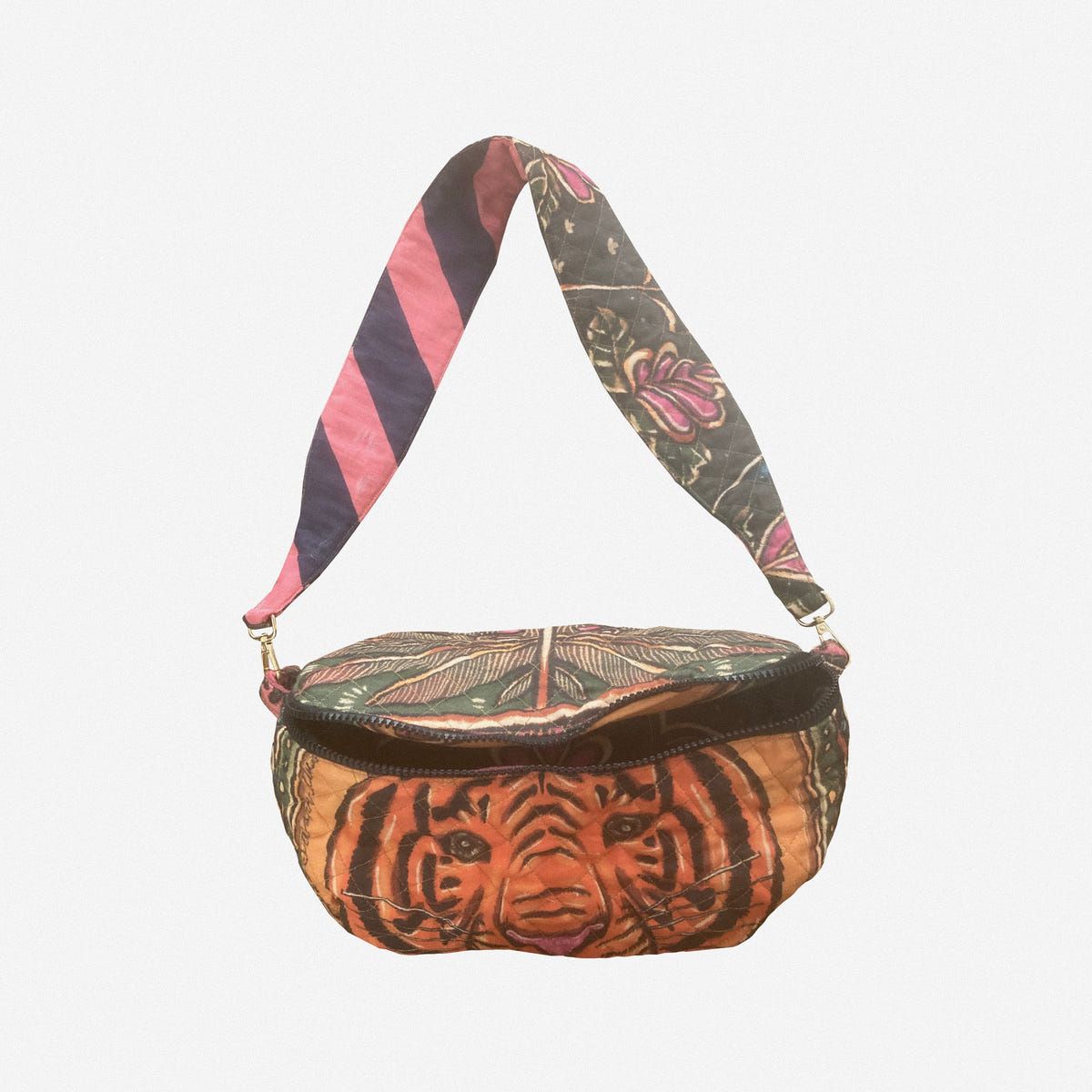 Zodiac Bag Pochette - image 17