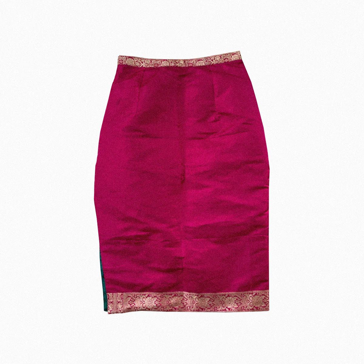 Rosa Plain One Side Slit Skirt - image 1