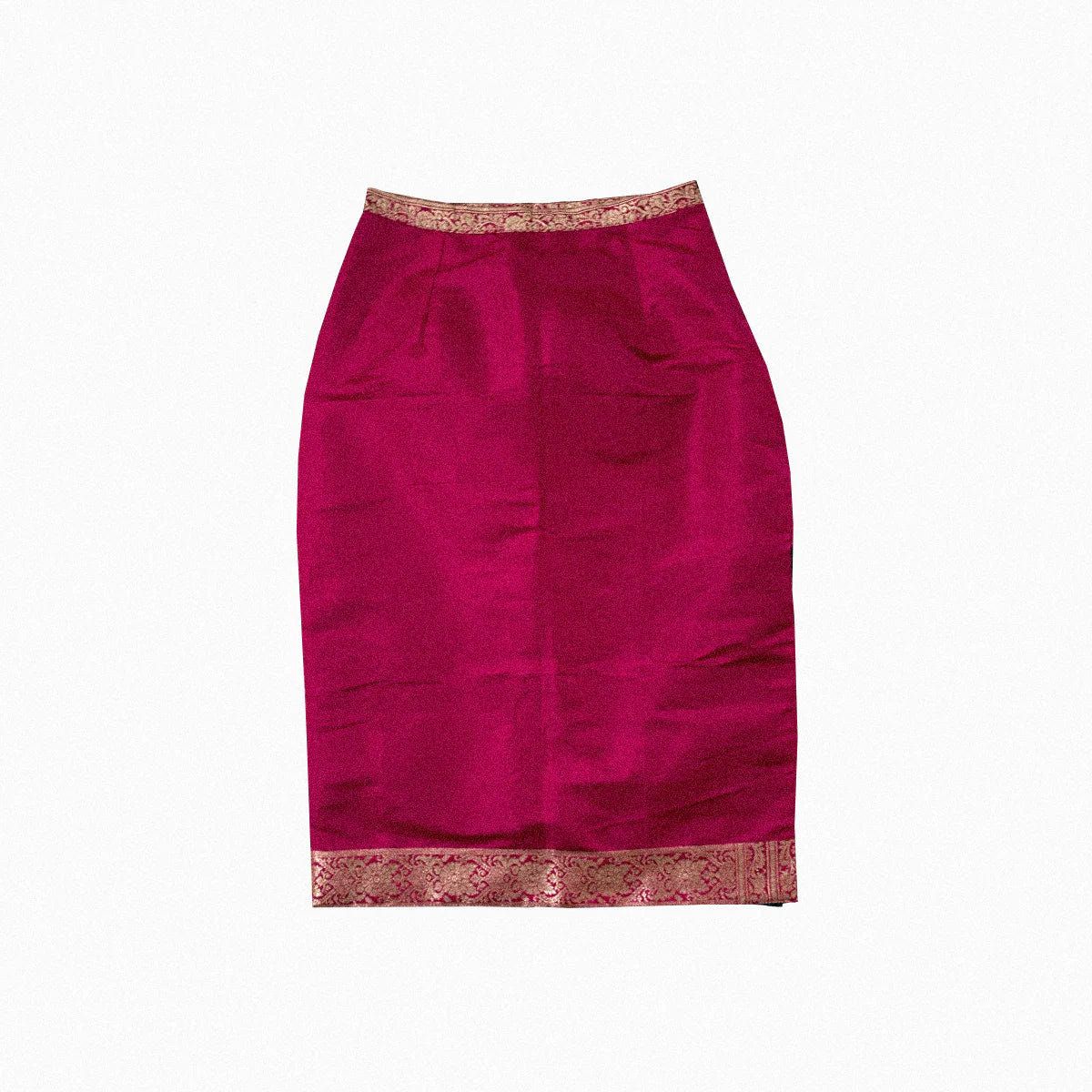 Rosa Plain One Side Slit Skirt - image 2