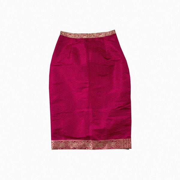 AISHR The Store — Rosa Plain One Side Slit Skirt