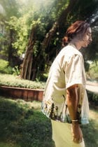 Blossom shirt in Ecru view 6