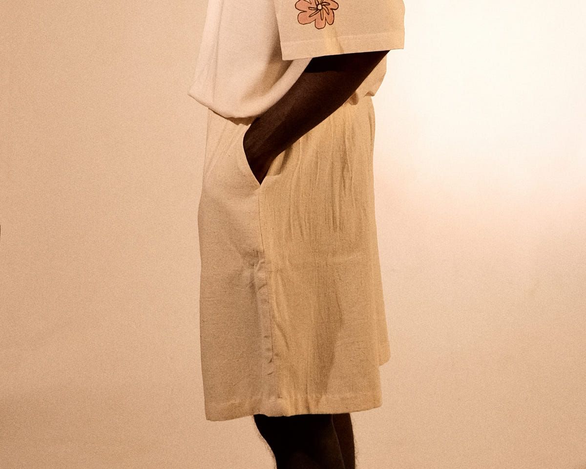 plain unisex shorts in ecru - image 6