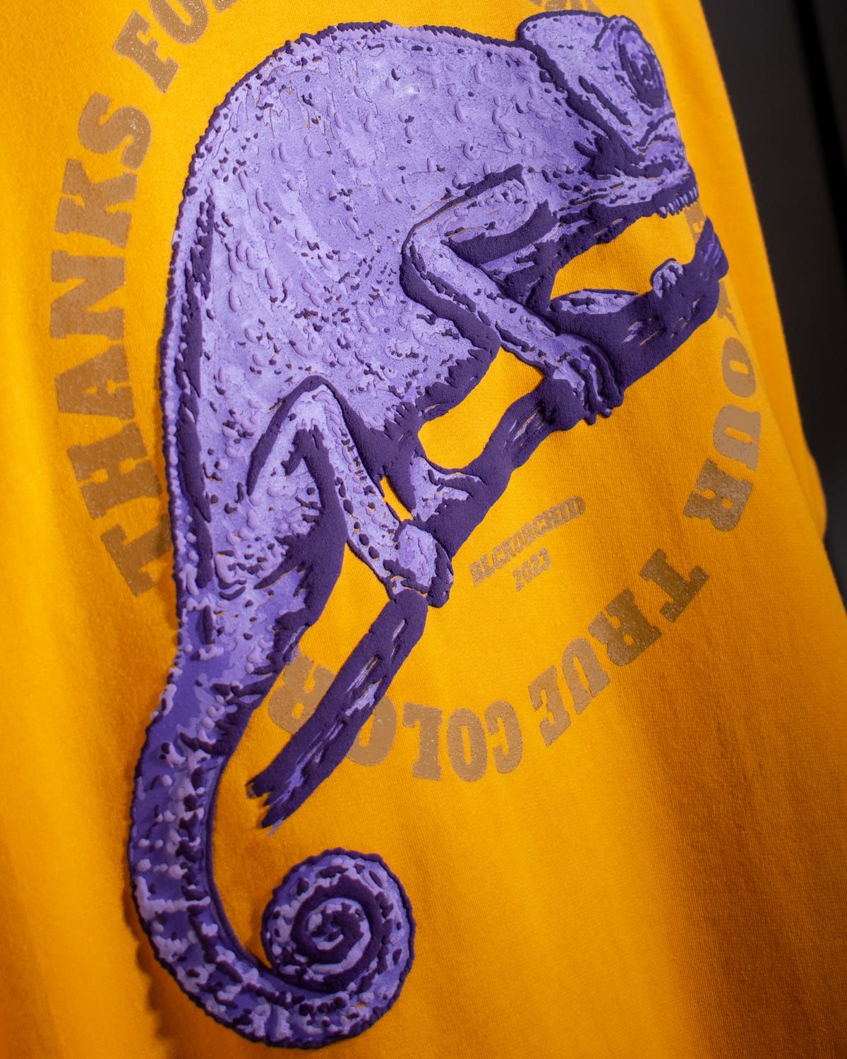 Chameleon T-Shirt Mustard - image 3