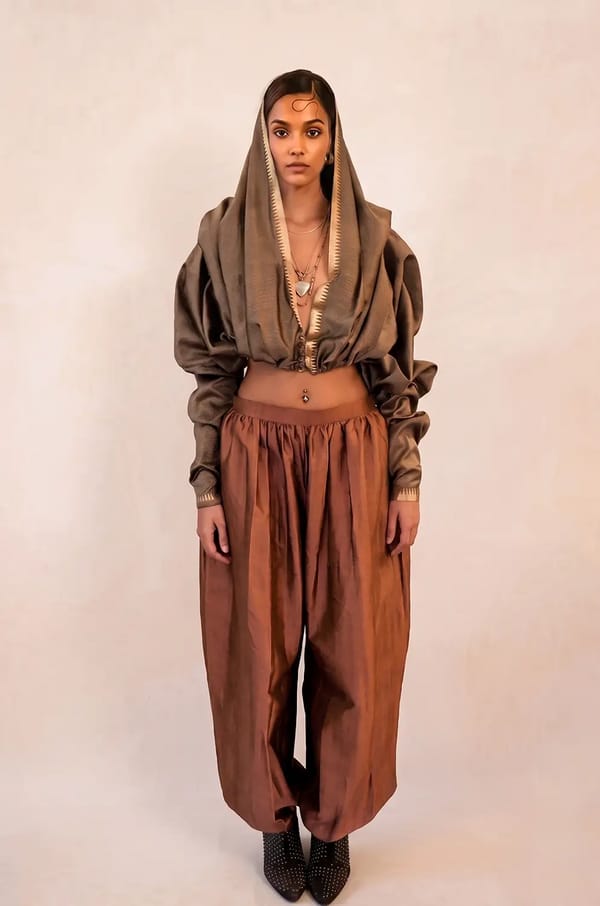 BODEMENTS — INDRANI | Hooded top | S-M