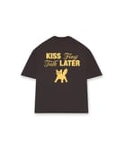 Kiss First view 1