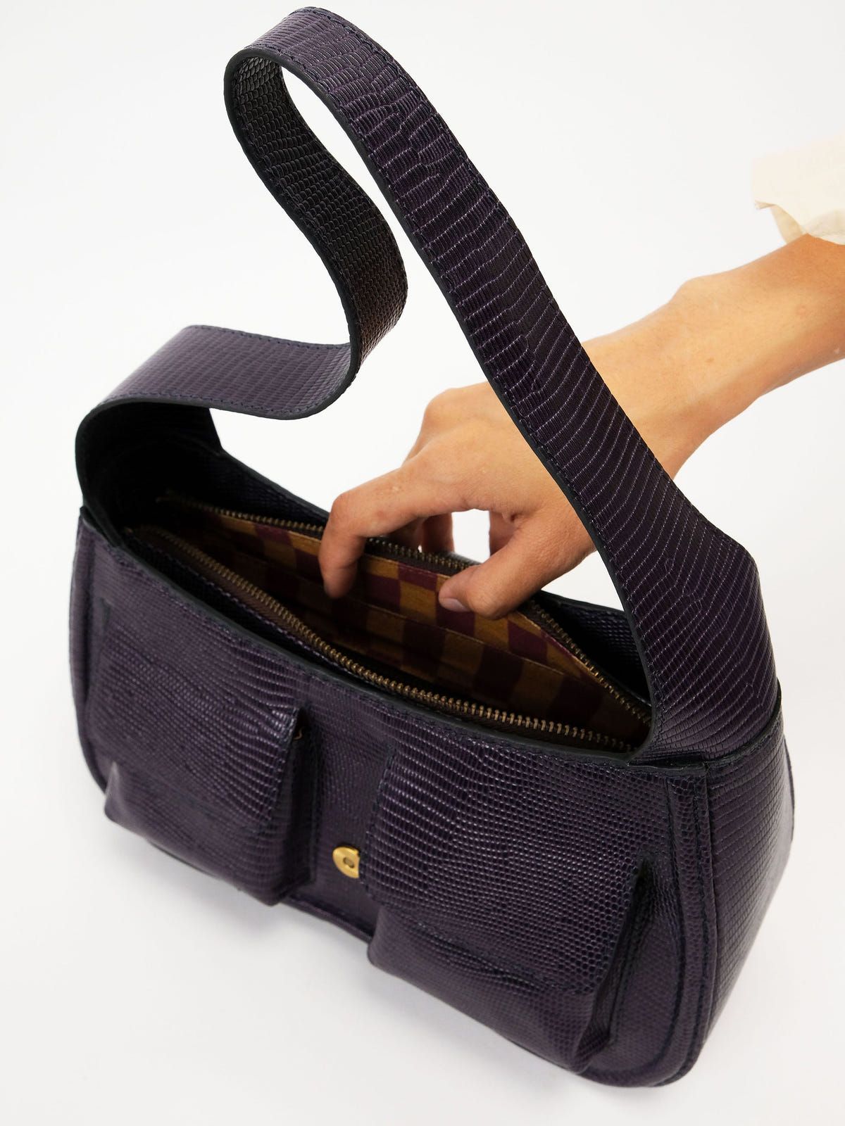 Monique Shoulder - image 4