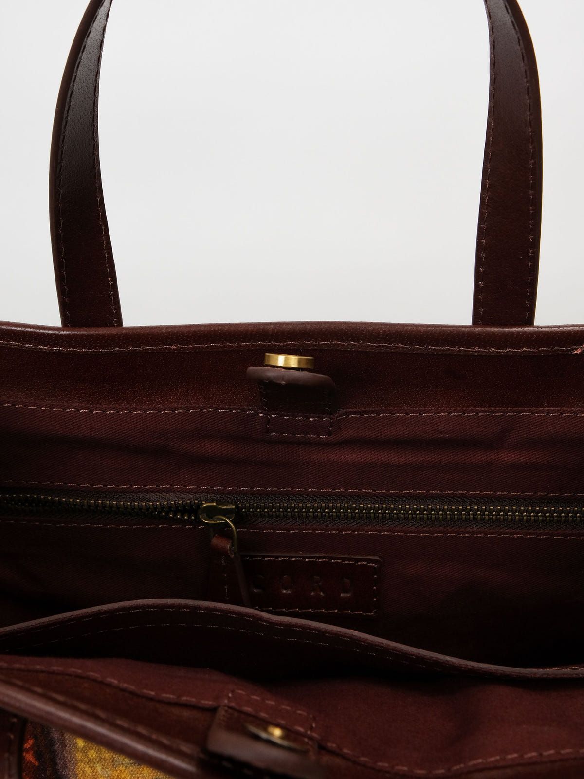 Highland Tote - image 4