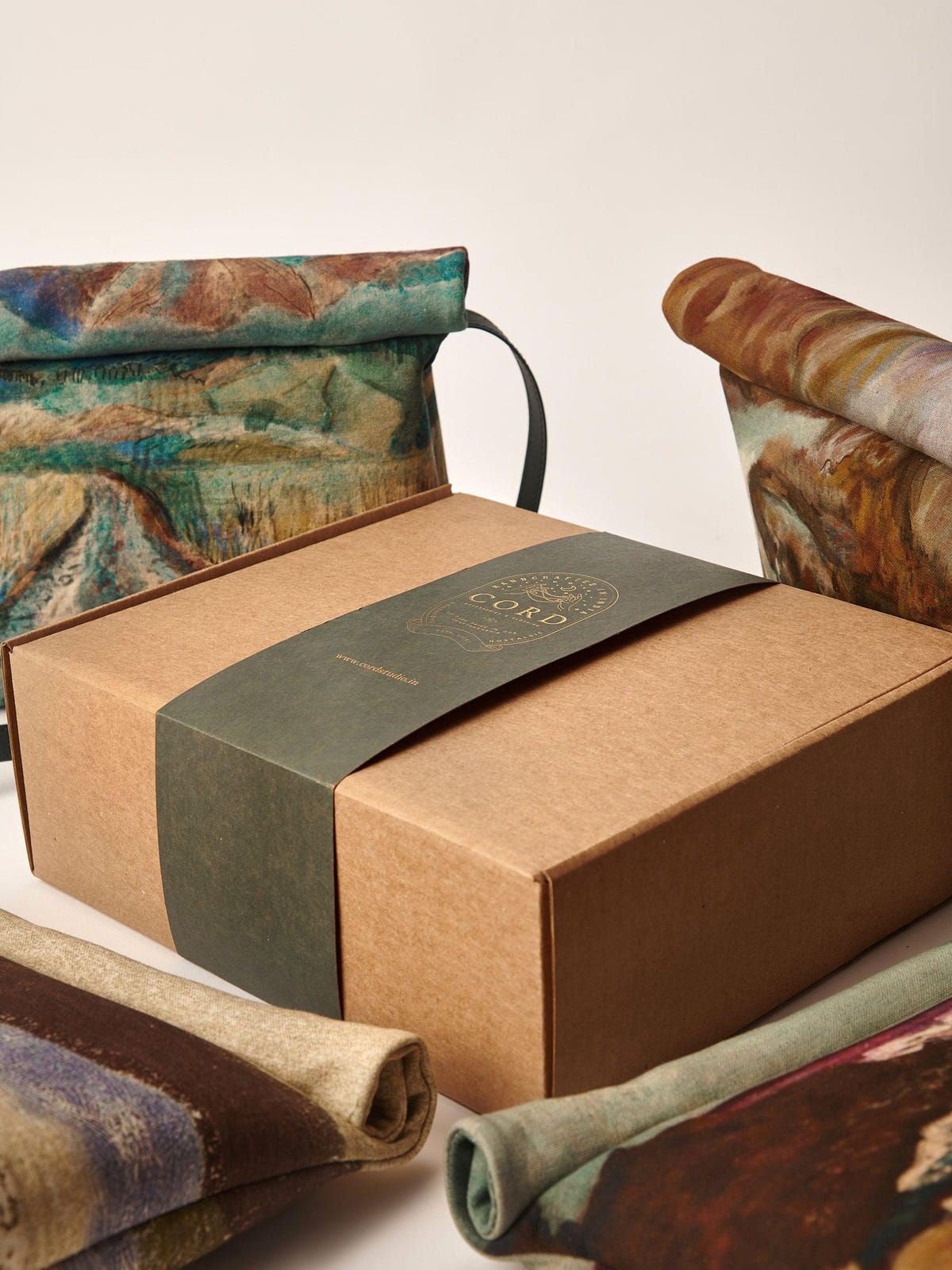 Roll Up Clutch - image 5