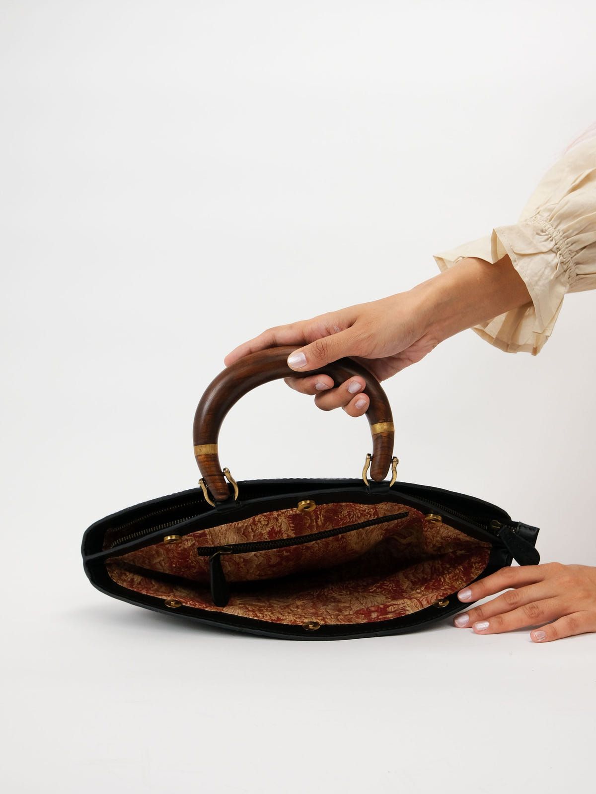 Irish Satchel - image 9