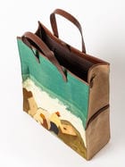 Highland Tote view 4