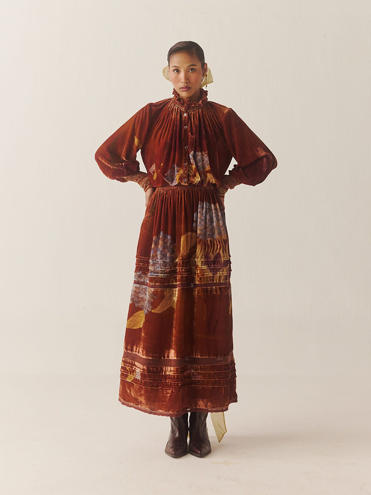 Emily Velvet Skirt - image 5