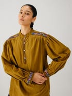 Peasant top view 1