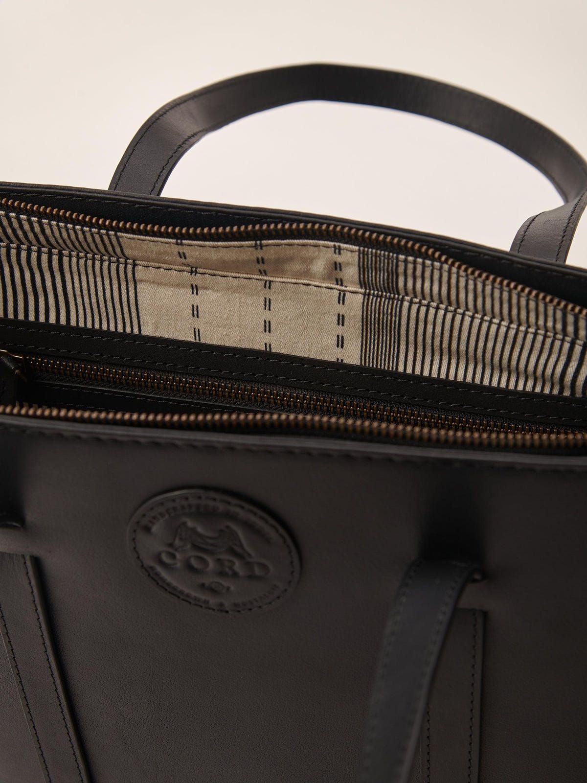 Classic Leather Tote - image 4