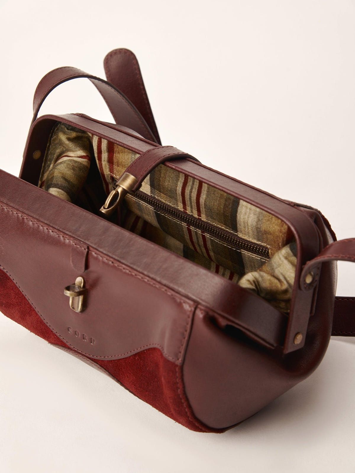 Judy Shoulder - image 3