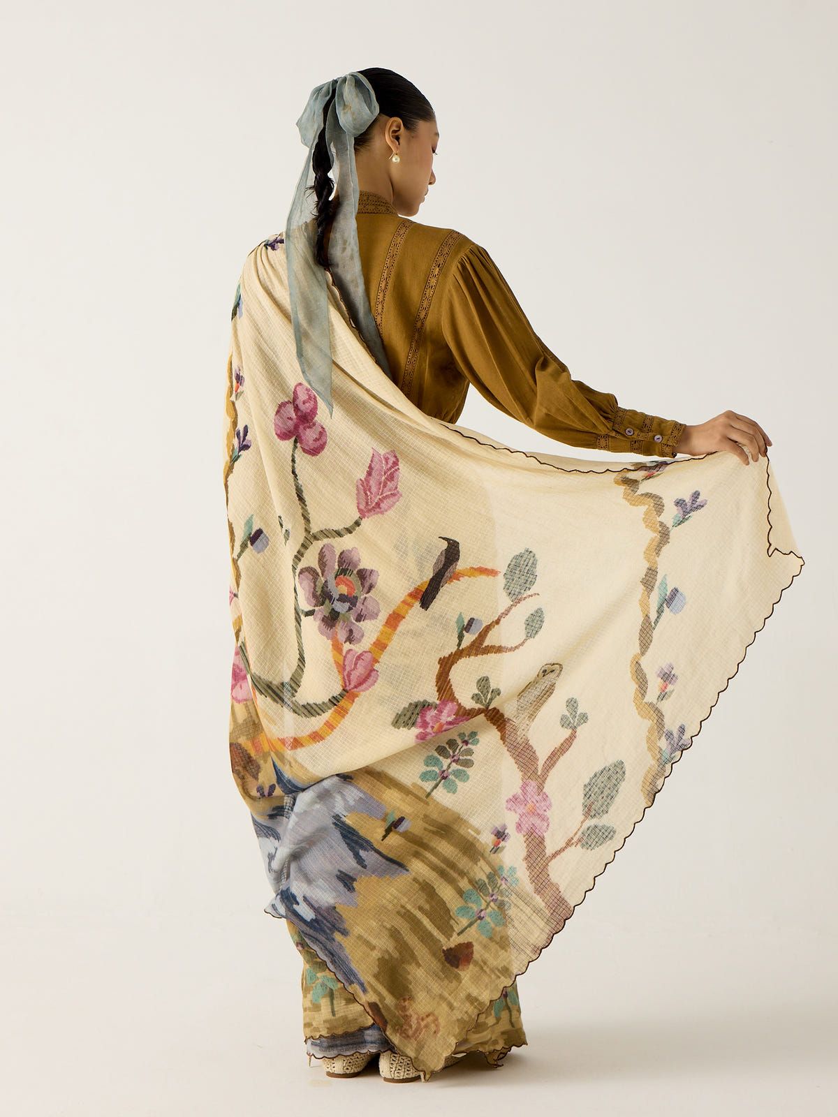 Smocked Saree - image 7