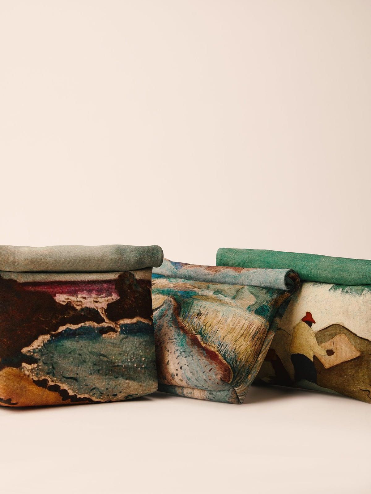 Roll Up Clutch - image 5