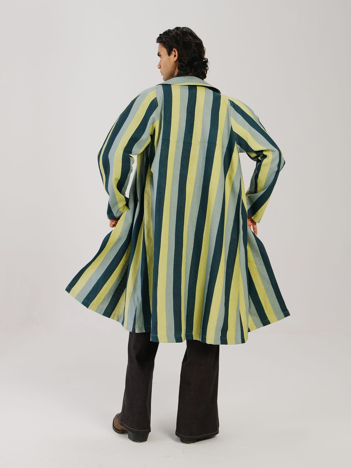 Dan Overcoat - image 8