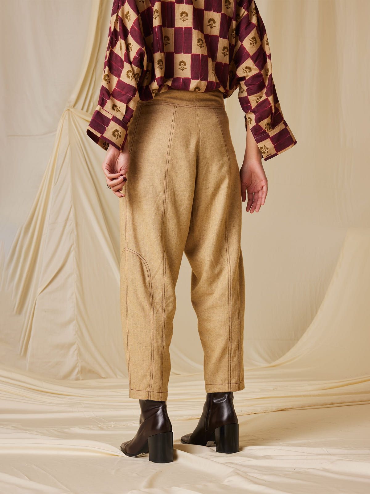 Top Stitch Pants - image 4