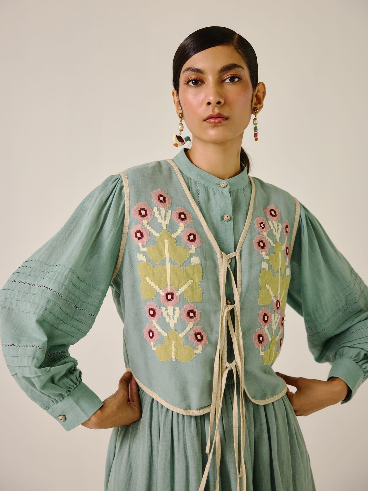 Janet Gilet - image 2