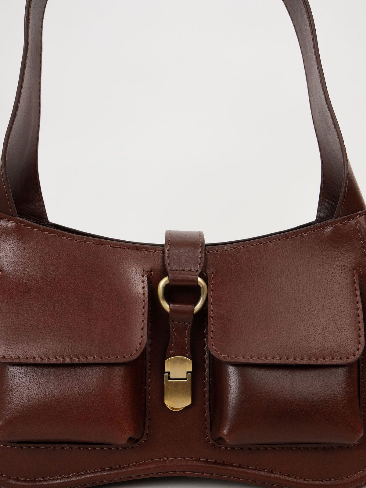 Monique Shoulder - image 2