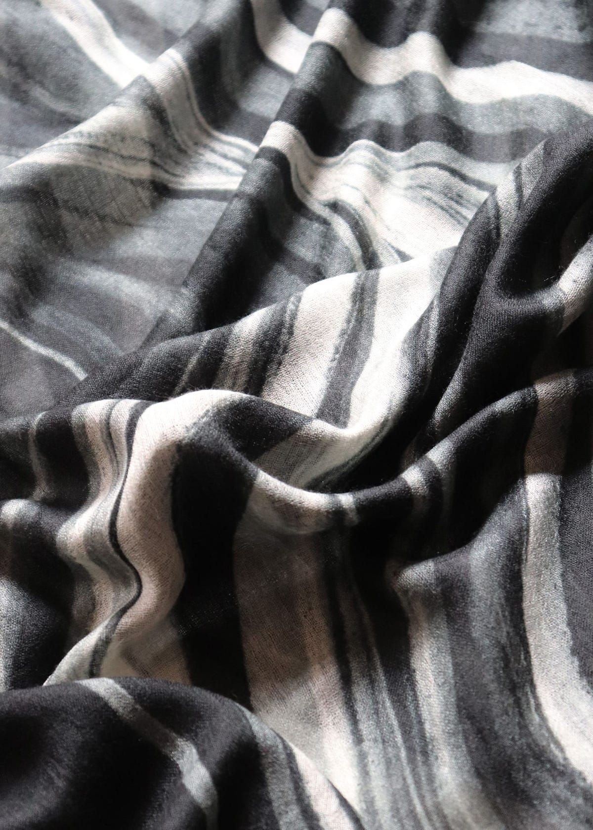 Airborne strokes scarf - image 2