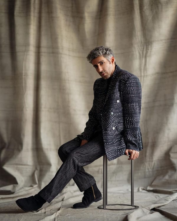 Countrymade India — Aboriginal Linen Double-breasted Blazer