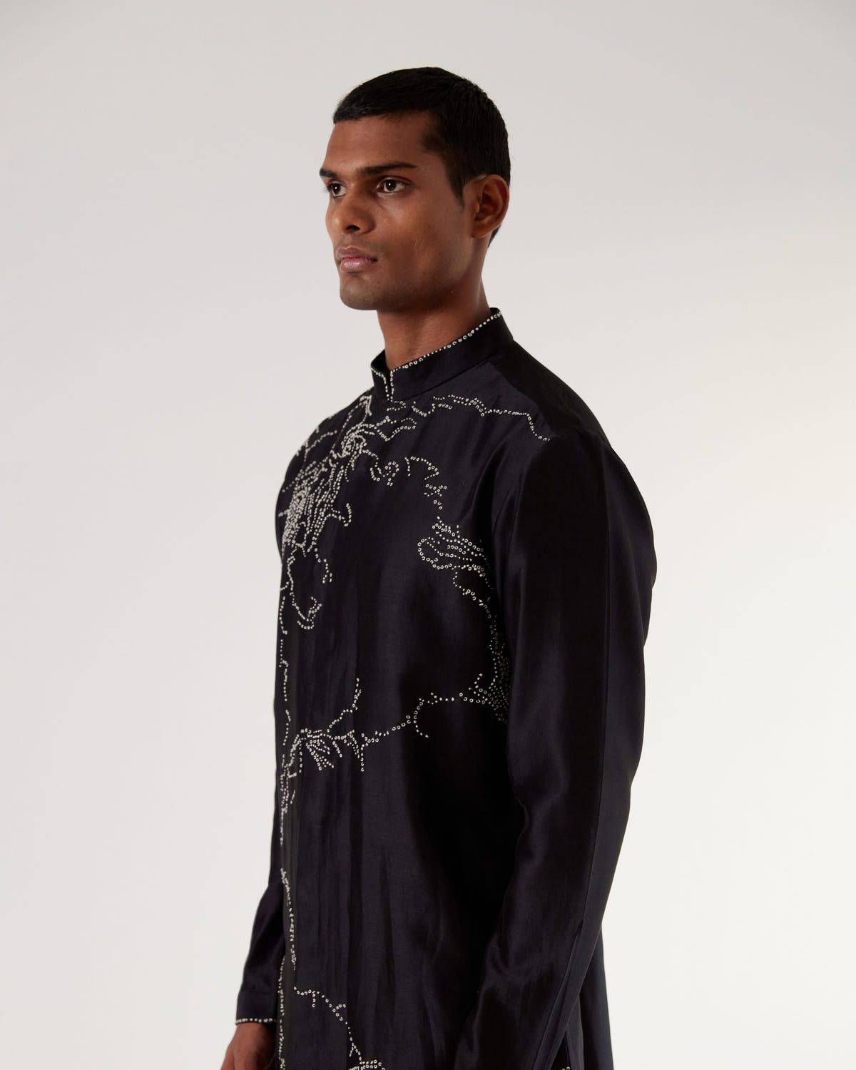 Black Hole Embroidery Kurta Set - image 3