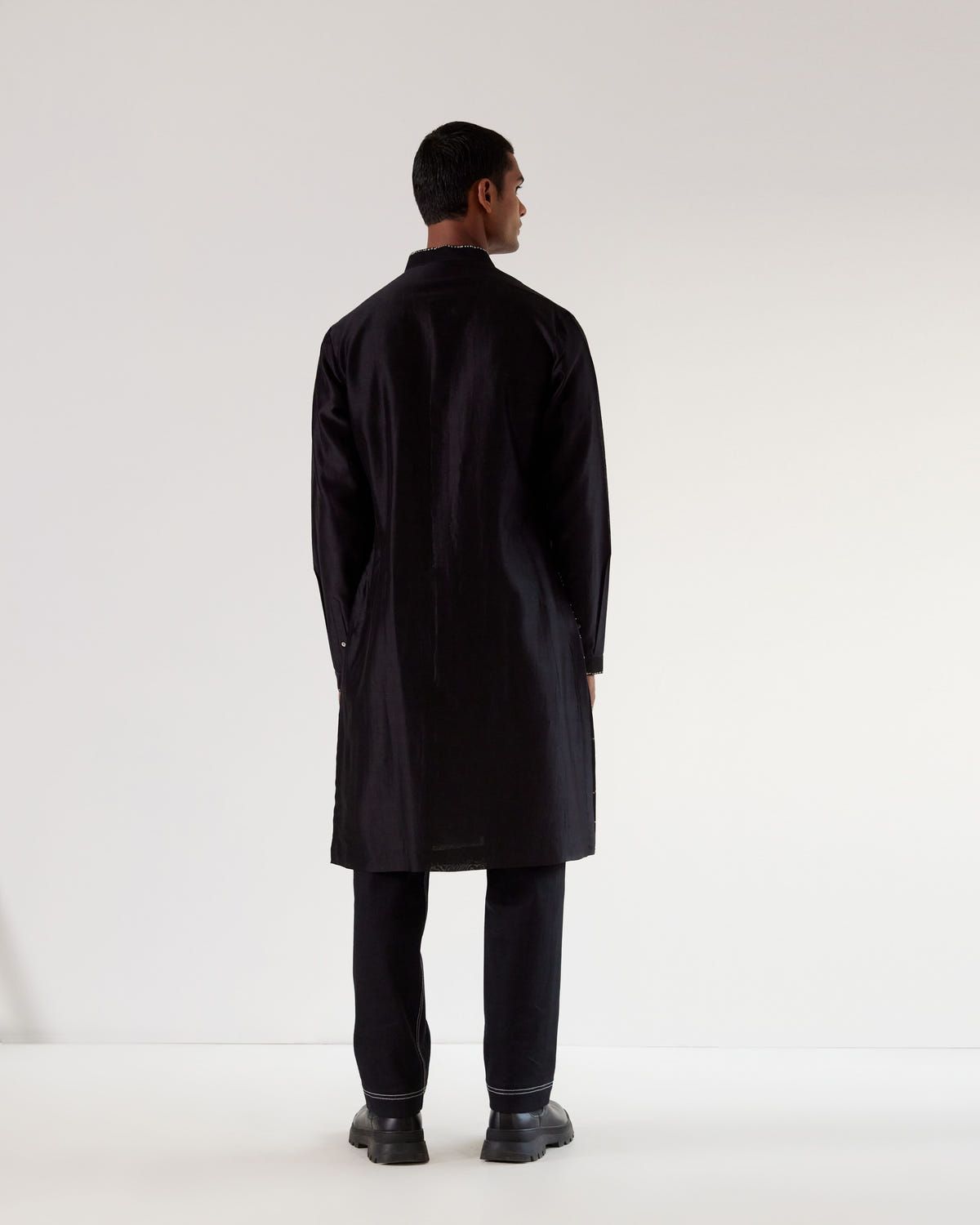 Black Hole Embroidery Kurta Set - image 4