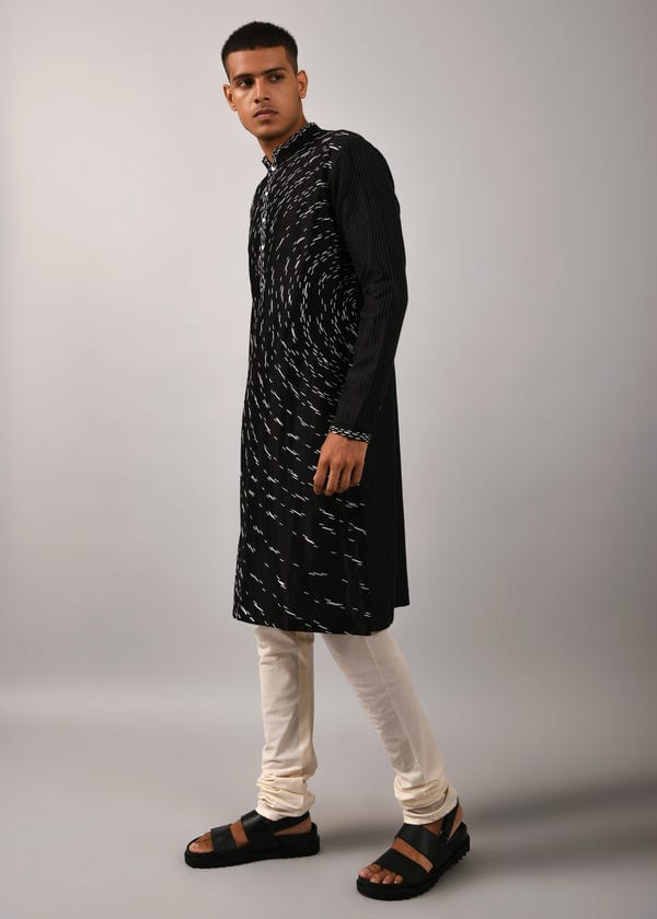Countrymade India — Shooting Star Embroidered Kurta Set