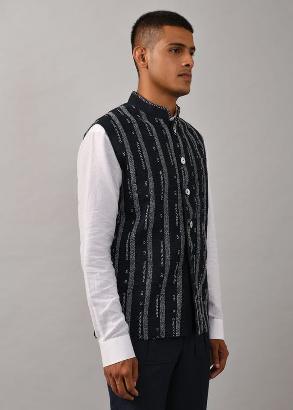 Countrymade India — Contrail Embroidered Bundi