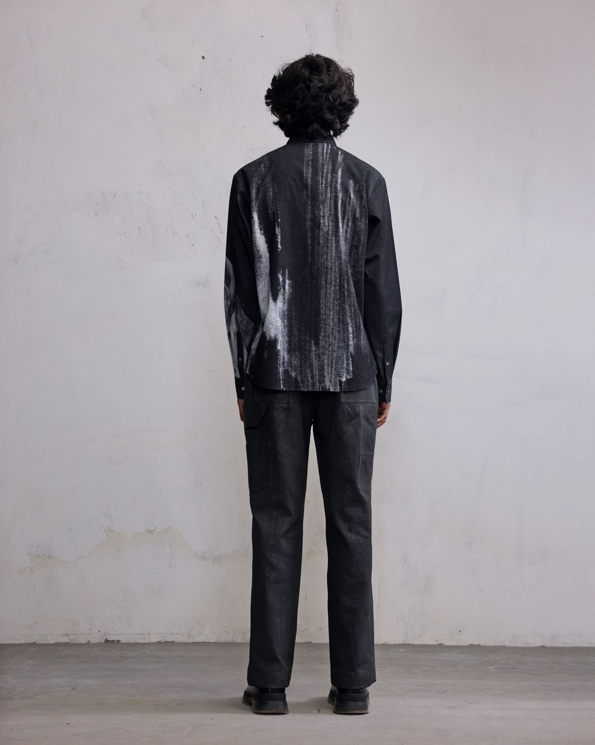 Obscured face printed shirt - image 2