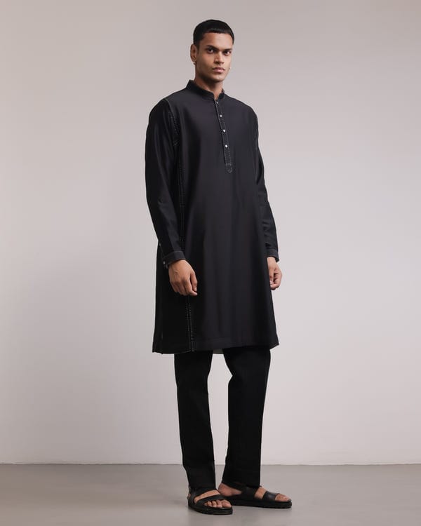 Countrymade India — Classic Panelled Kurta Set