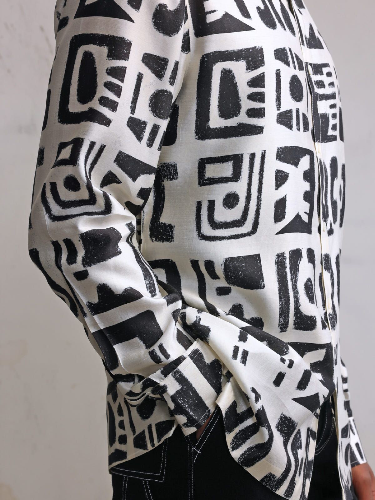 Fossil printed silk shirt - image 3
