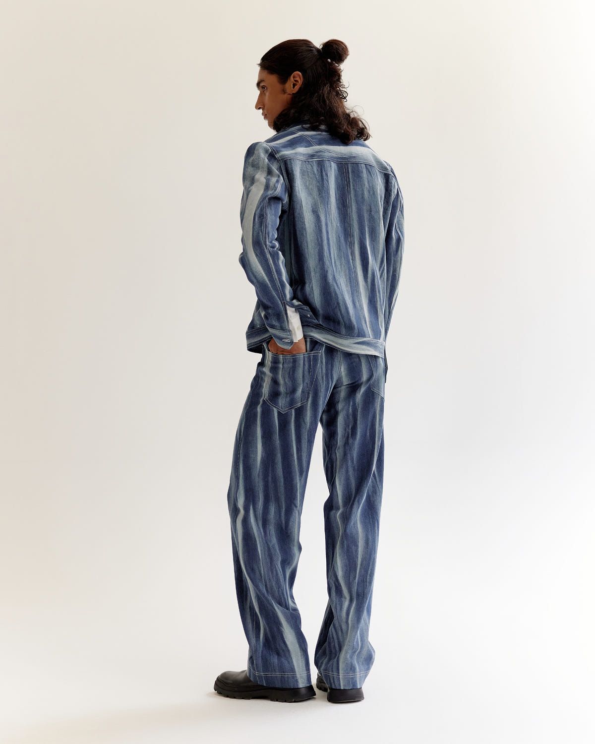 Creased Batik Denim Jeans - image 2